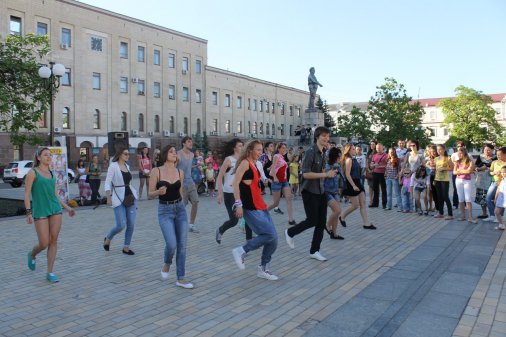 Каждую субботу - Танцевальная площадка на площади Кирова