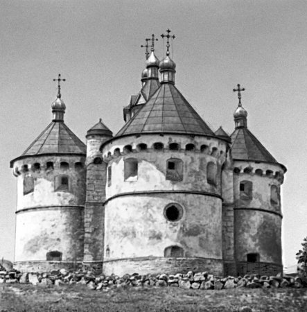 Такой церковь была после реконструкции 1903 года. Изображение -http://dic.academic.ru