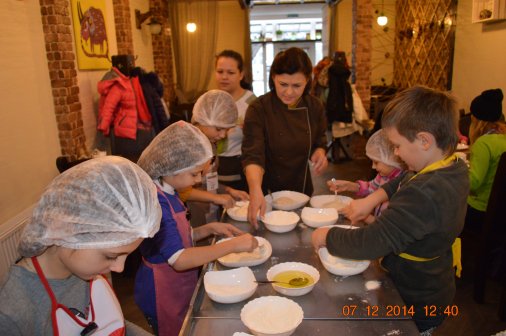 Хачапурі по-аджарськи готували у "Шинку"