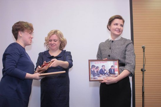 Вікторія Талашкевич, Анна Гулевська та Марина Порошенко