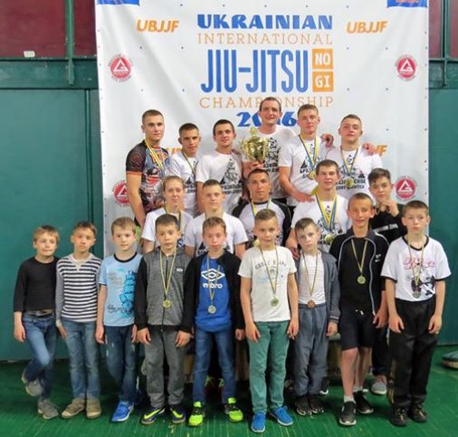 Двадцать две медали привезли двадцать два спортсмена СК "Борец" из Киева