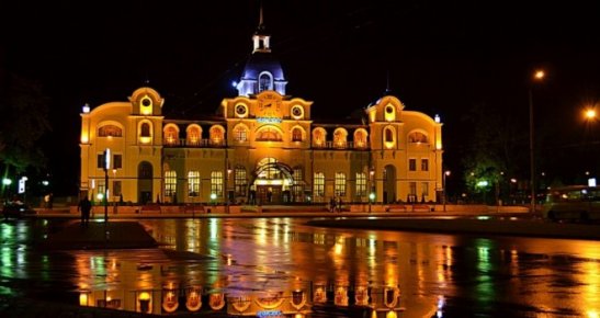 Вокзал містаЛуцьк - фото з сайту volyn.tabloid.com