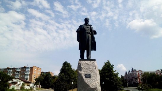 пам'ятник Тарасові Шевченку, місто Умань