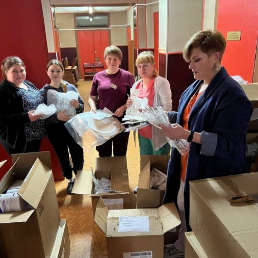 Українські волонтерки із США вже втретє передали медичне обладнання у лікарню Кропивницького 