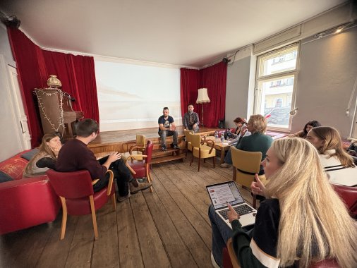 Як Німеччина реагує на дезінформацію і підтримує біженців