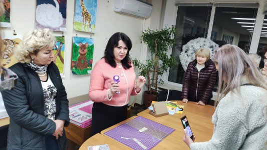 Перша зустріч "Еко-студії" Людмили Чистякової: крок до згуртування громади через екологічну творчість