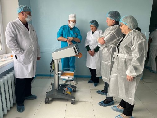 ПриватБанк передав надсучасну хірургічну систему обласній лікарні