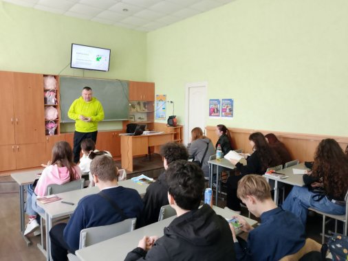 Креативна лабораторія ремесел та цифрових навичок: Новини березня